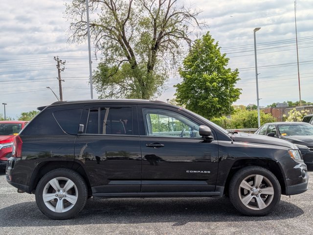Used 2017 Jeep Compass Sport w/ Power Value Group image 4