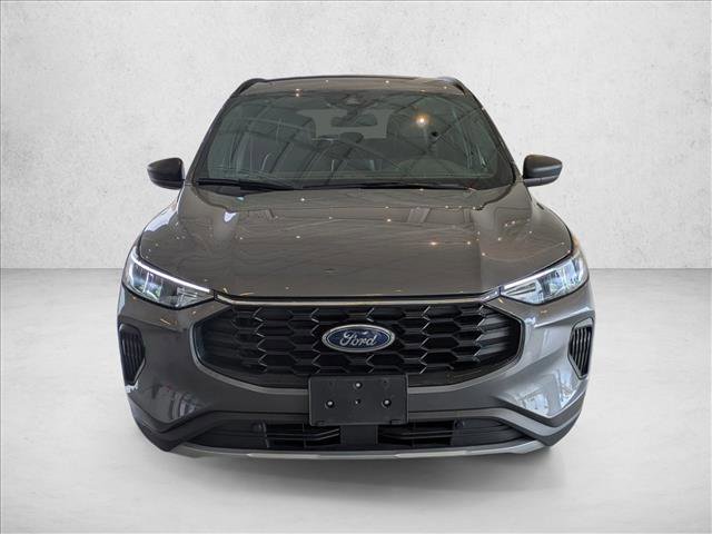 Used 2025 Ford Escape ST-Line image 2
