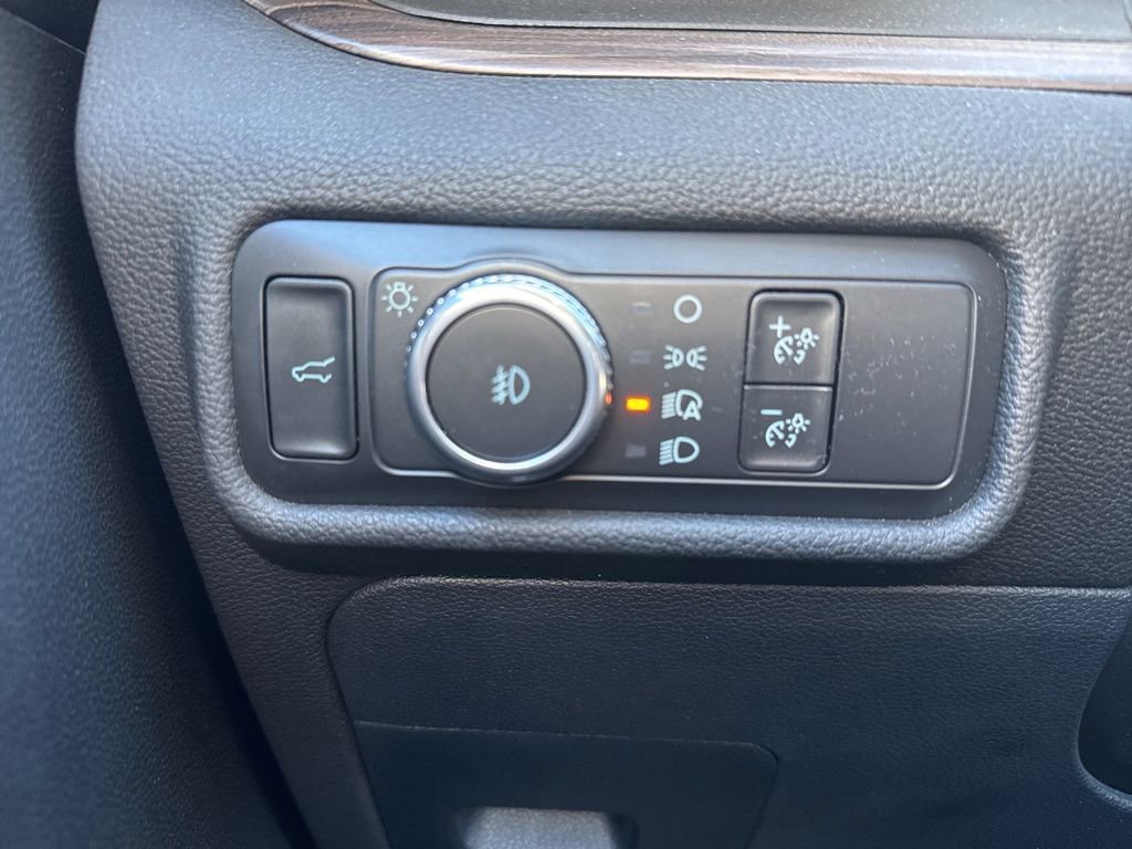 Used 2021 Ford Explorer Limited w/ Equipment Group 301A image 11