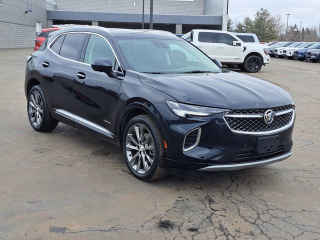 Used 2021 Buick Envision Avenir w/ Technology Package II image 2