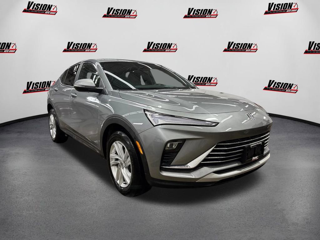 Used 2024 Buick Envista Preferred image 3