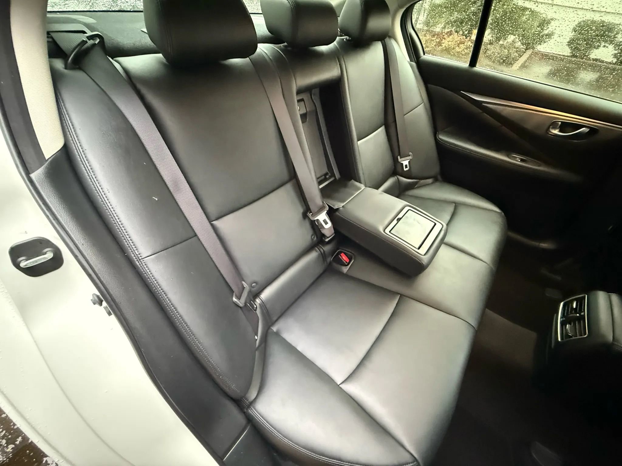 Used 2016 INFINITI Q50 3.0t Premium w/ Driver Assistance Package image 20