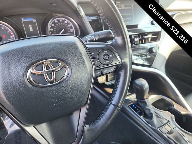 Used 2023 Toyota Camry SE image 30