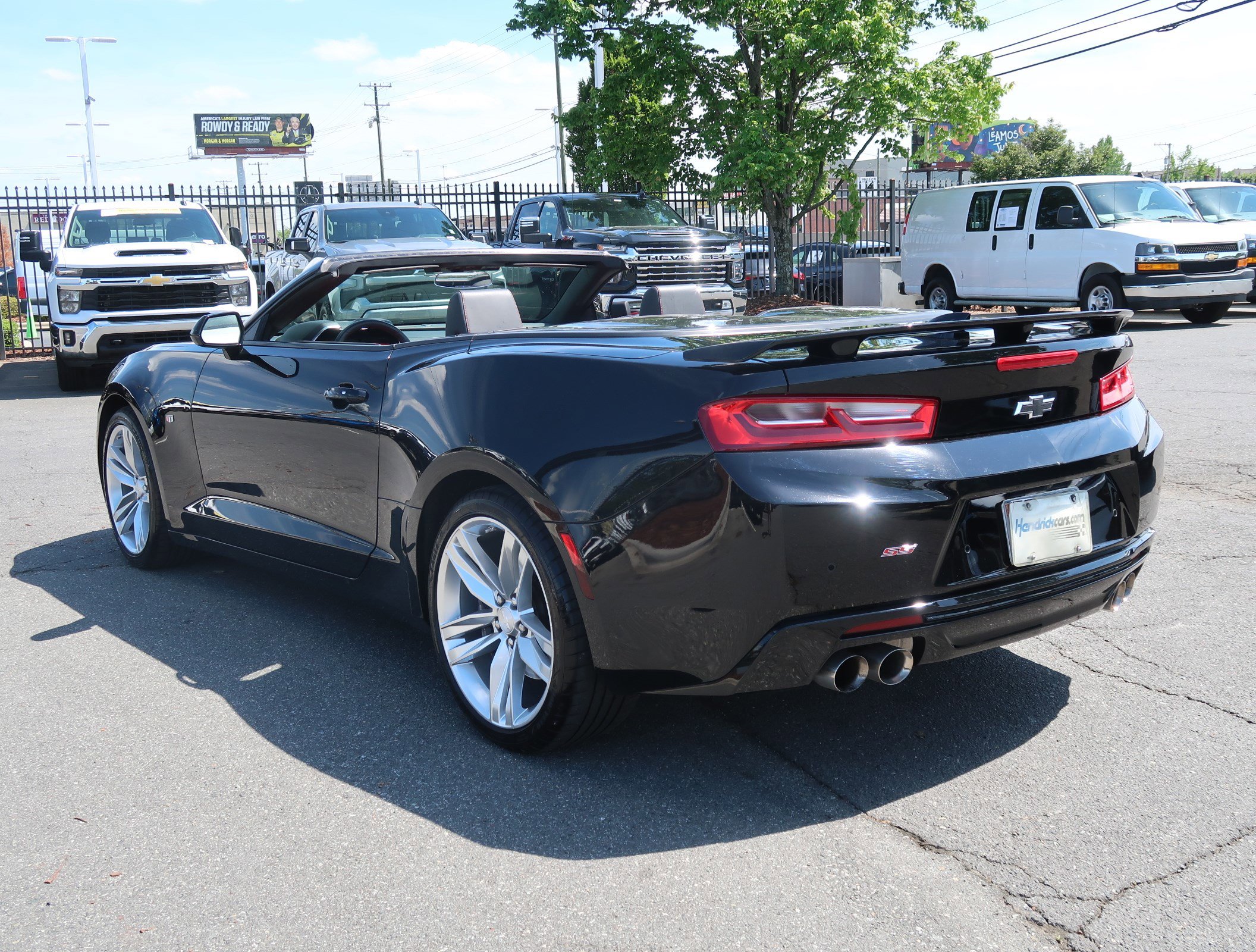 Used 2017 Chevrolet Camaro SS RWD image 8