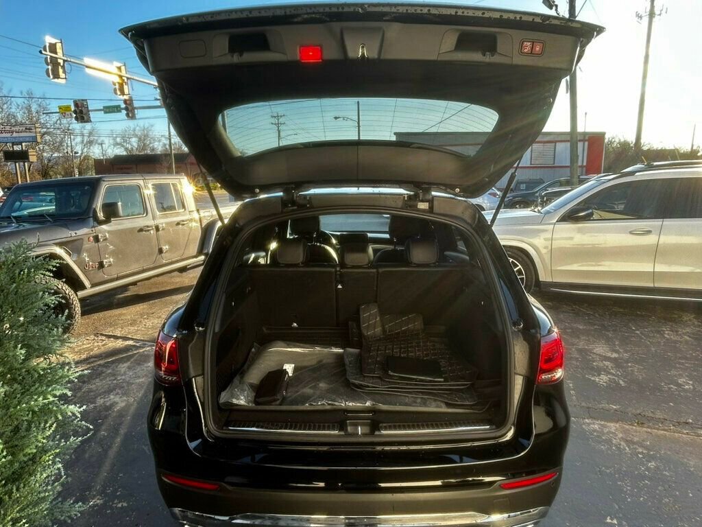 Used 2022 Mercedes-Benz GLC 300 4MATIC image 15