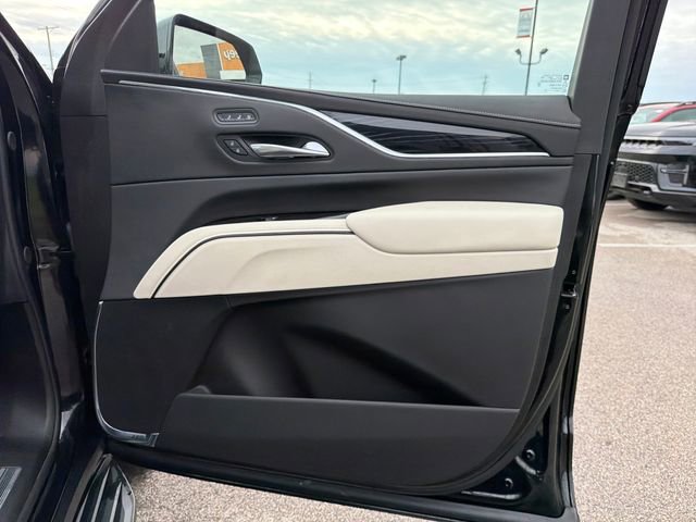 Used 2024 Cadillac Escalade ESV Sport image 36