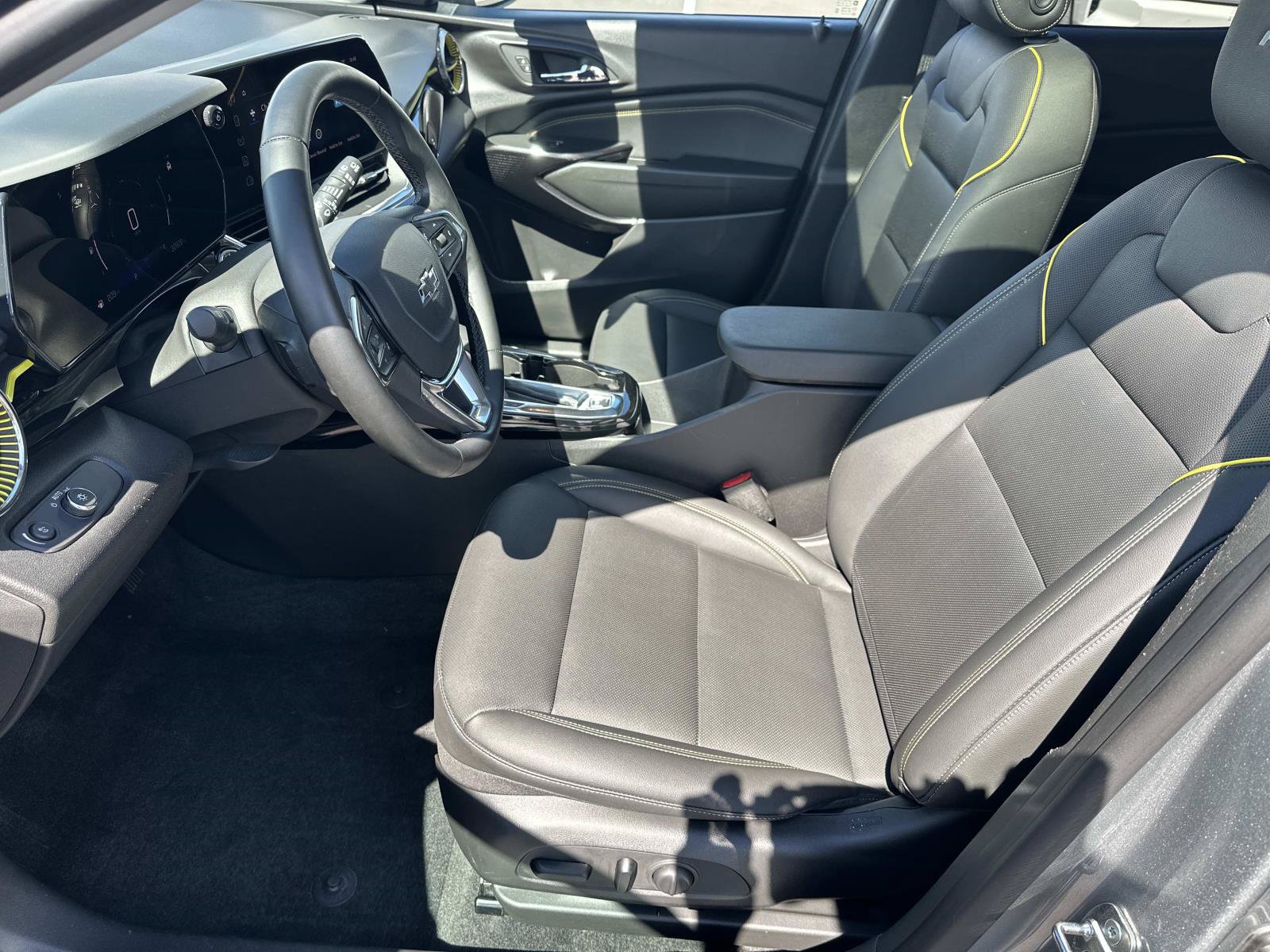 Certified 2024 Chevrolet Trax ACTIV w/ Sunroof Package FWD image 18
