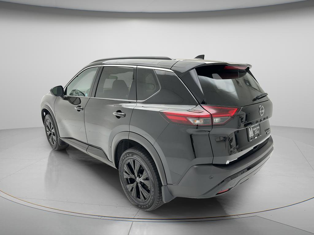 Used 2023 Nissan Rogue SV w/ SV Premium B Package AWD/4WD image 8