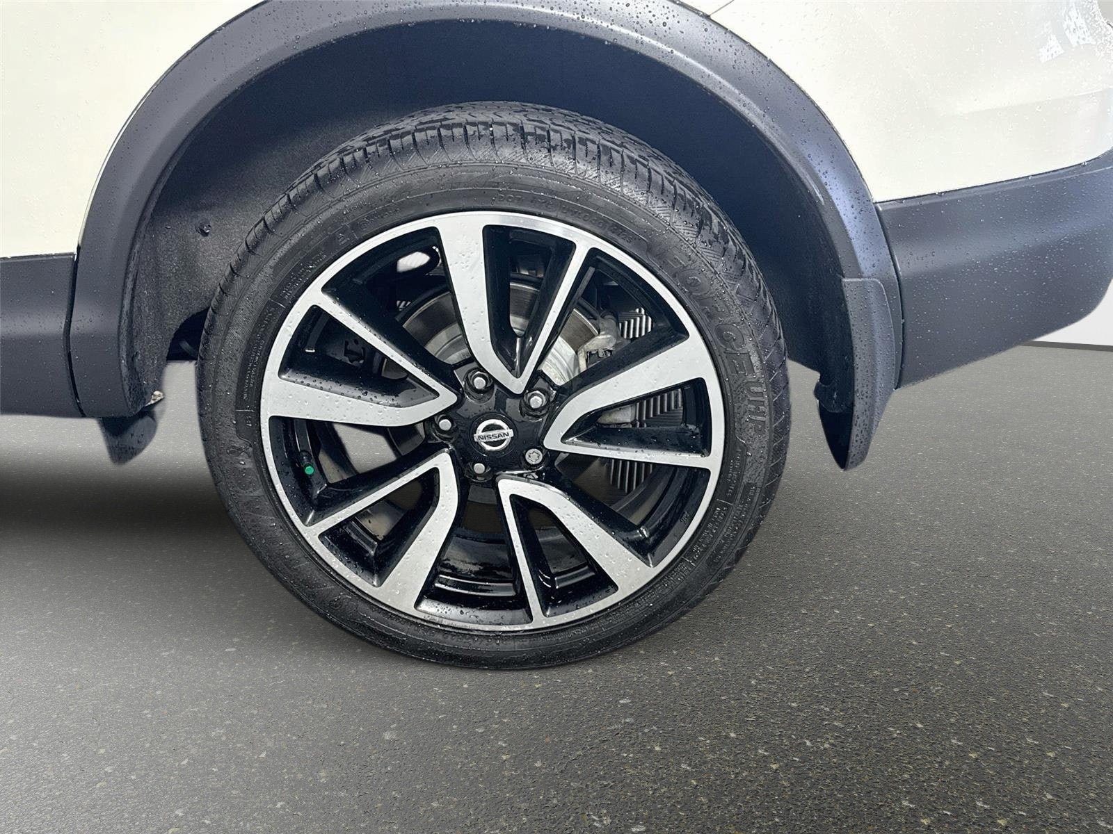Certified 2018 Nissan Rogue Sport SL w/ SL Premium Package FWD image 32