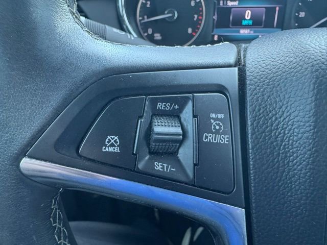 Used 2022 Buick Encore Preferred AWD/4WD image 18