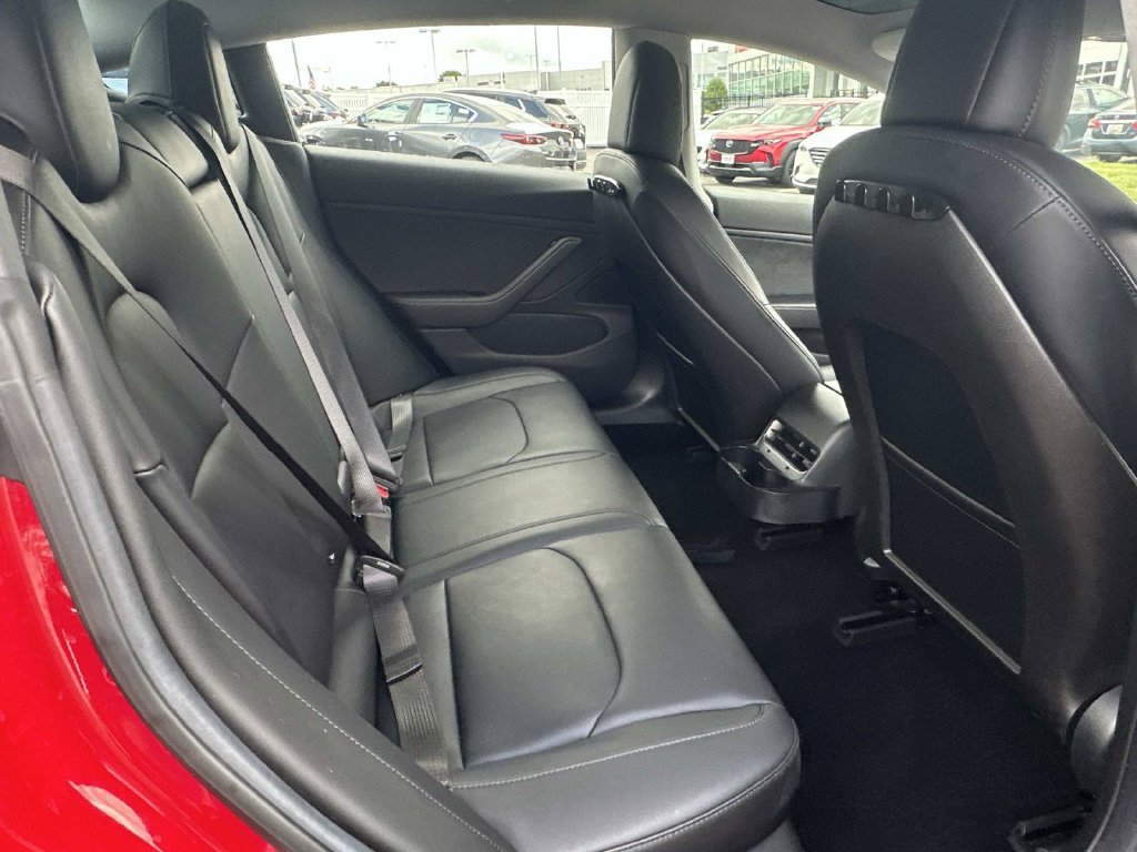 Used 2018 Tesla Model 3 Long Range RWD image 27