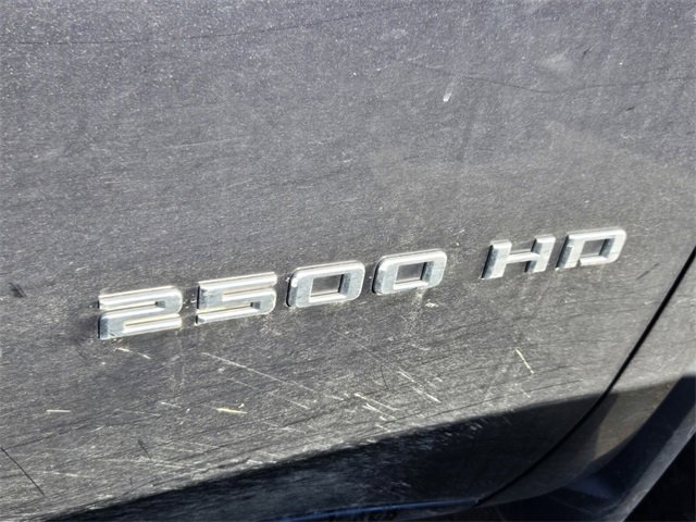 Used 2024 Chevrolet Silverado 2500 Custom w/ Custom Value Package image 3