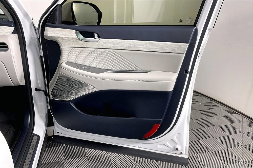 Used 2025 Hyundai Palisade Calligraphy image 26