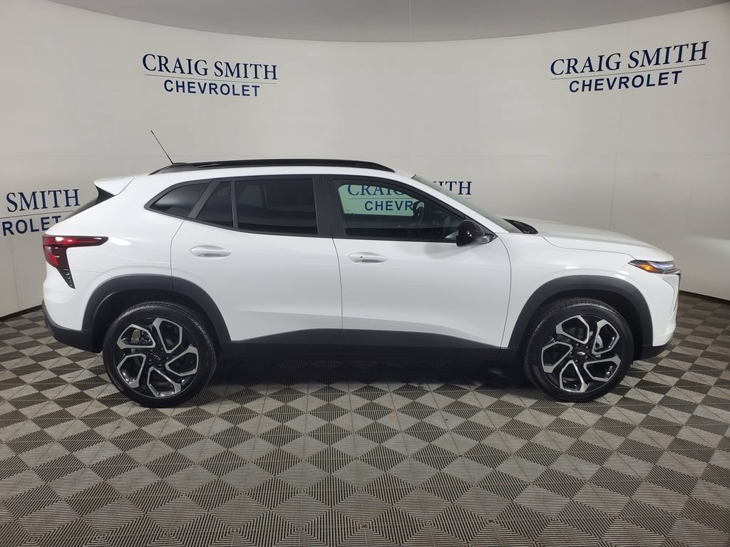New 2026 Chevrolet Trax RS w/ Driver Confidence Package FWD image 6