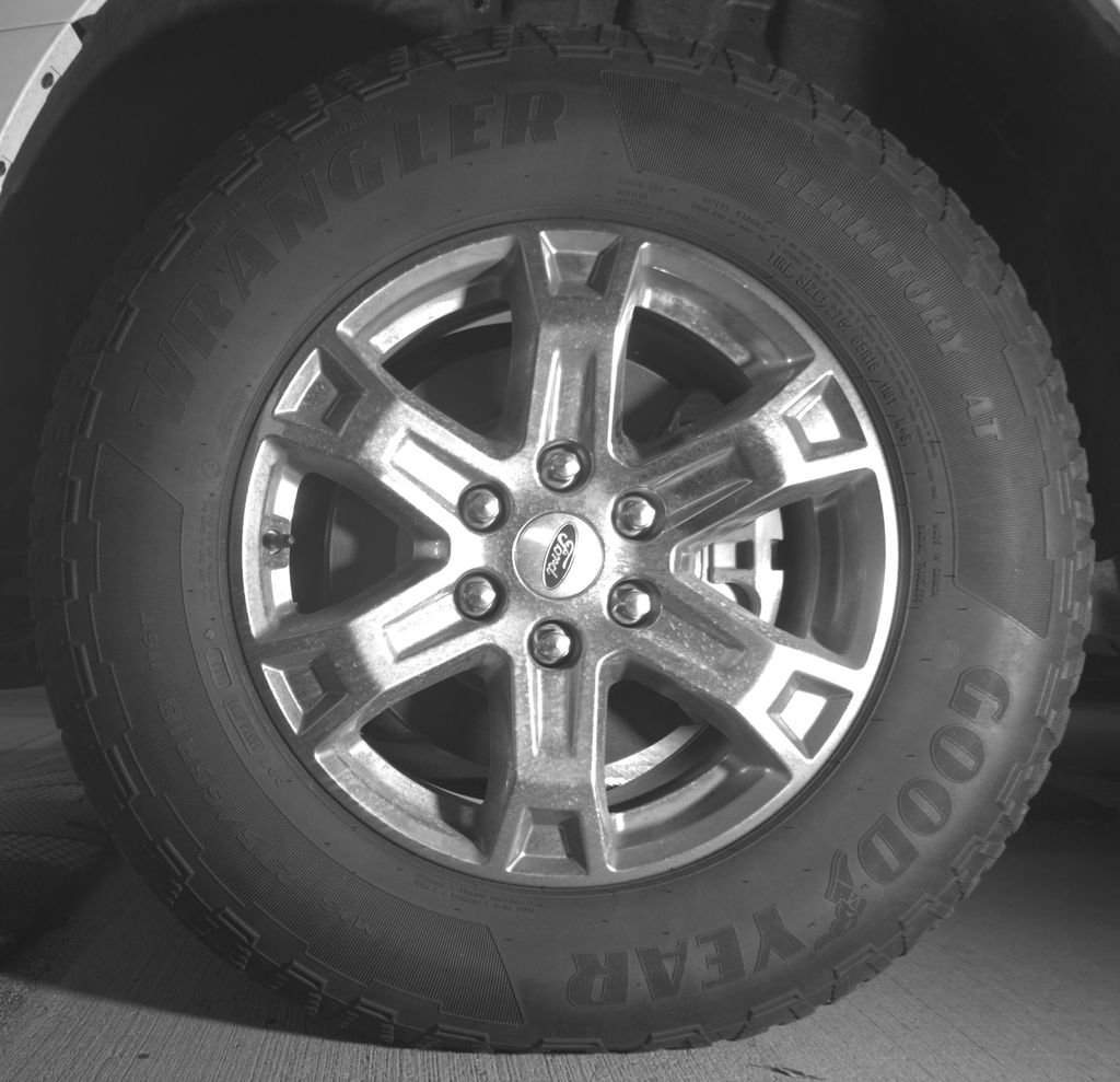 Used 2023 Ford F150 Lariat AWD/4WD image 10