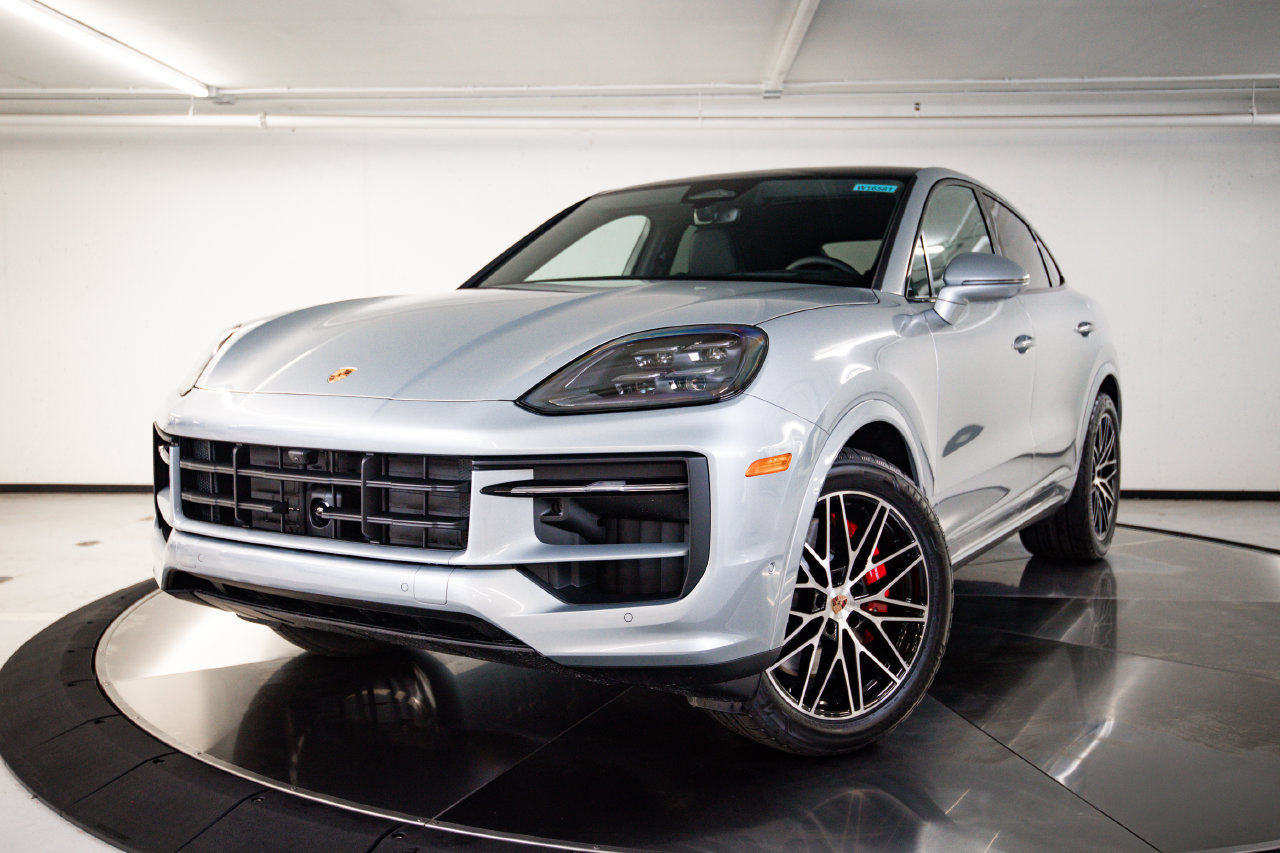 New 2026 Porsche Cayenne S AWD/4WD image 1