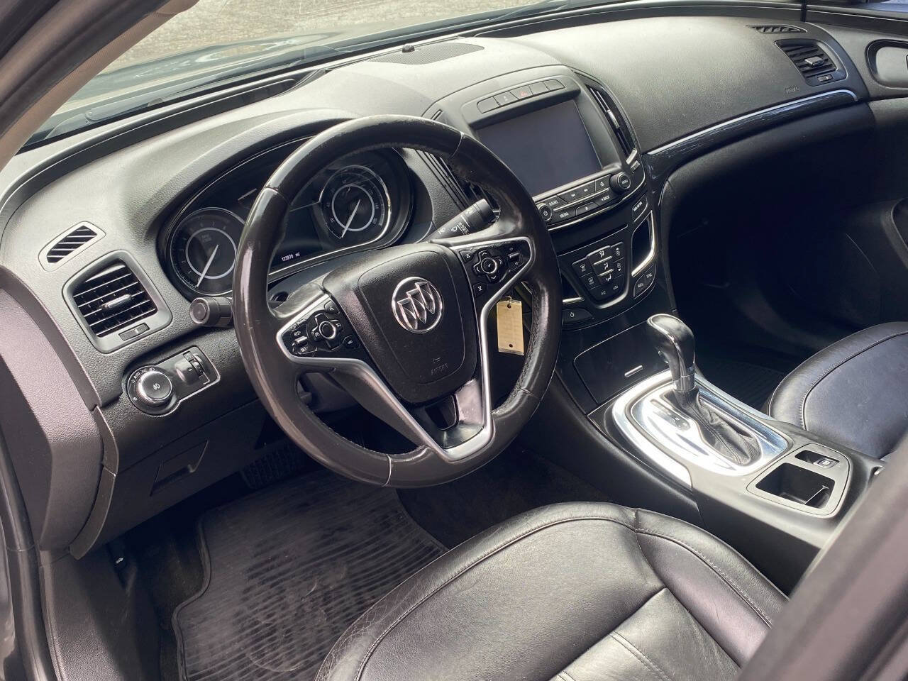Used 2017 Buick Regal Sport Touring FWD image 12