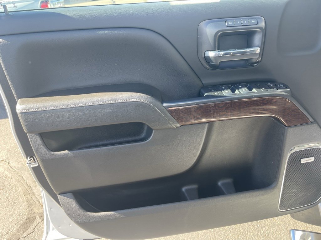 Used 2019 GMC Sierra 3500 SLT w/ Duramax Plus Package image 9