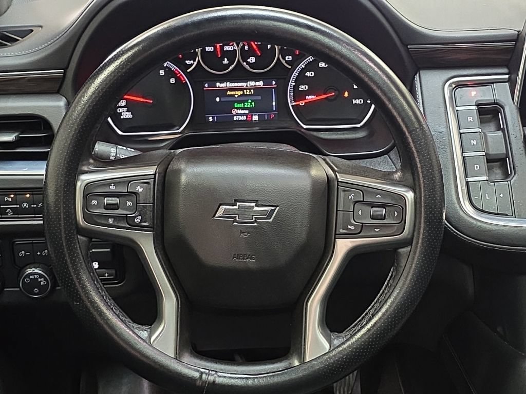 Used 2021 Chevrolet Tahoe Z71 w/ Luxury Package AWD/4WD image 19