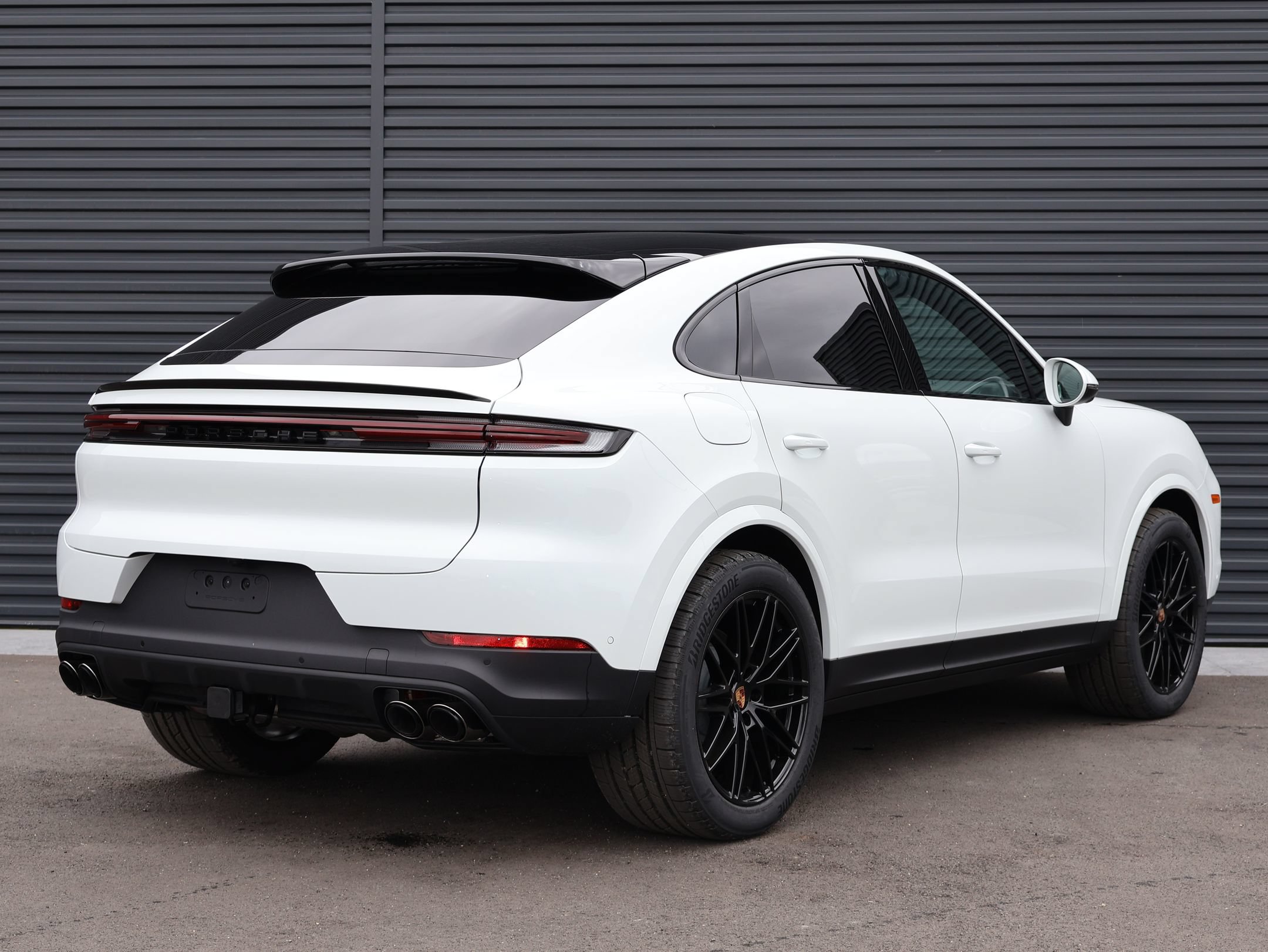 New 2026 Porsche Cayenne Coupe AWD/4WD image 9