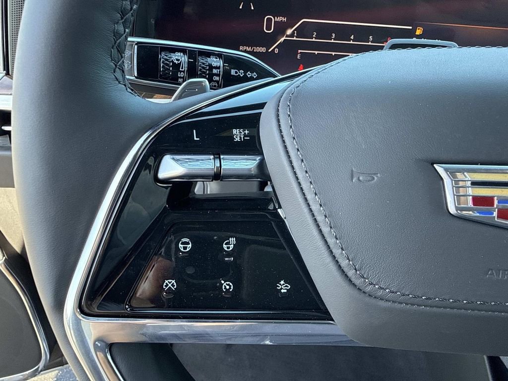 New 2026 Cadillac Escalade ESV Platinum Sport w/ LPO, ONYX Package image 31