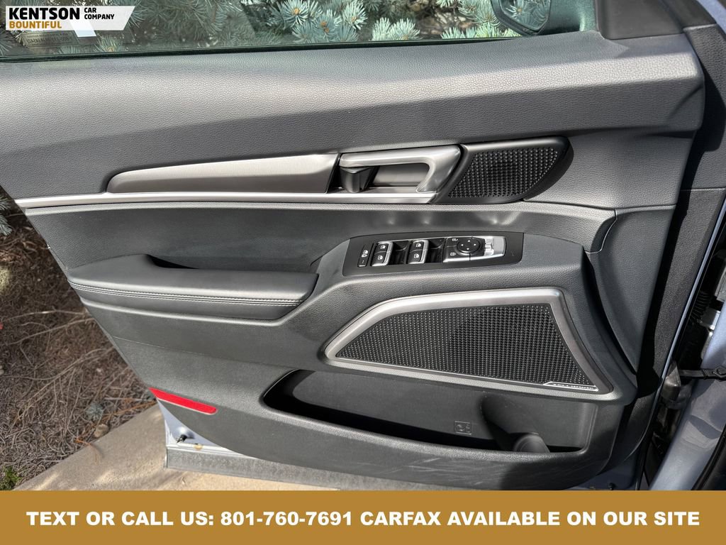 Used 2025 Kia Telluride S image 20
