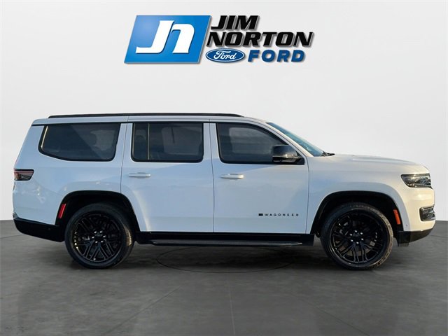 Used 2023 Jeep Wagoneer Series II w/ Convenience Group I image 2