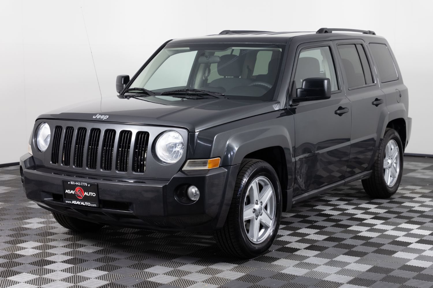 Used 2010 Jeep Patriot Sport w/ Tire & Wheel Group AWD/4WD image 2