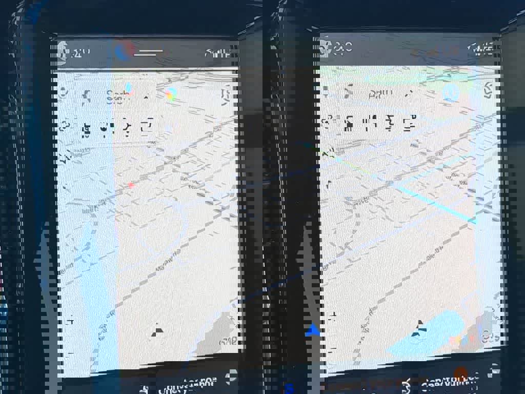 Used 2026 Volvo XC40 B5 Plus w/ Protection Package Premier image 27