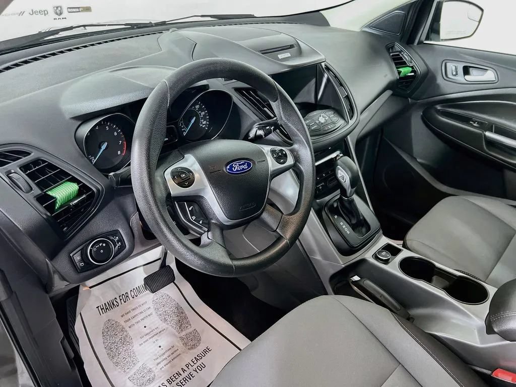 Used 2016 Ford Escape SE w/ Equipment Group 201A FWD image 10
