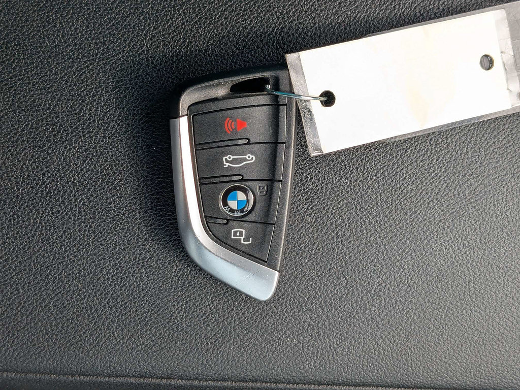 Used 2025 BMW 330i xDrive Sedan AWD/4WD image 33
