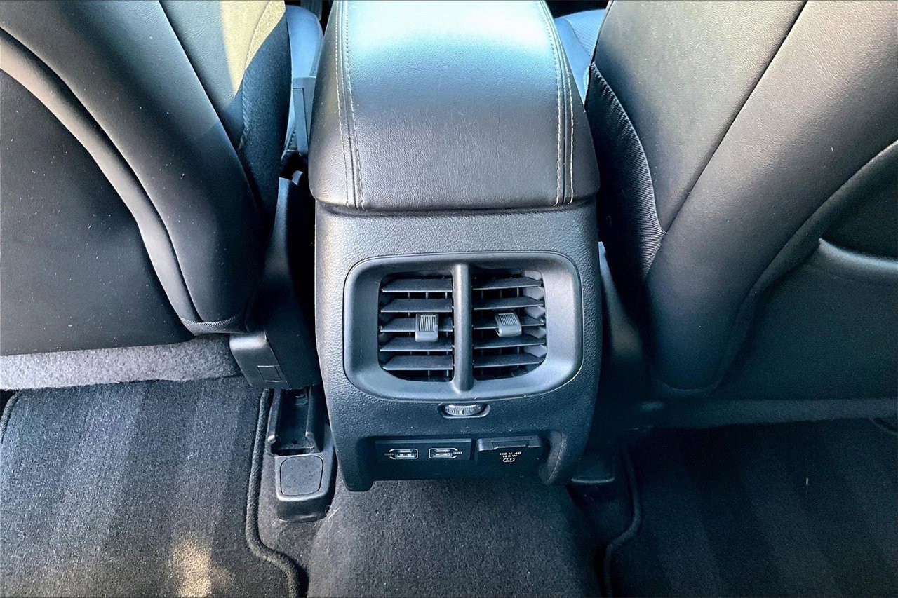 Certified 2022 Jeep Cherokee Latitude Lux w/ Sun & Sound Group image 15