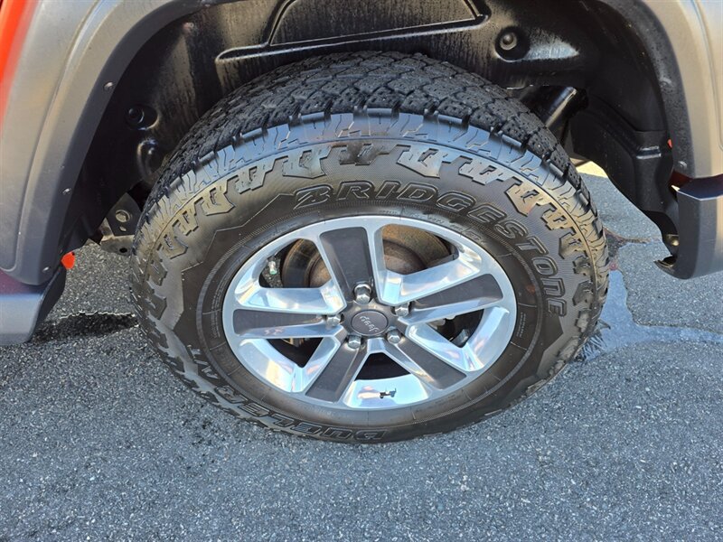 Used 2020 Jeep Wrangler Unlimited Sport S AWD/4WD image 23