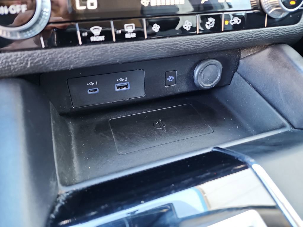 Used 2024 Mitsubishi Outlander SE Black Edition image 29