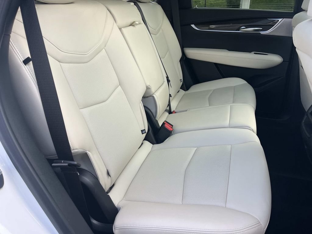 Certified 2023 Cadillac XT5 Sportv w/ Technology Package AWD/4WD image 25
