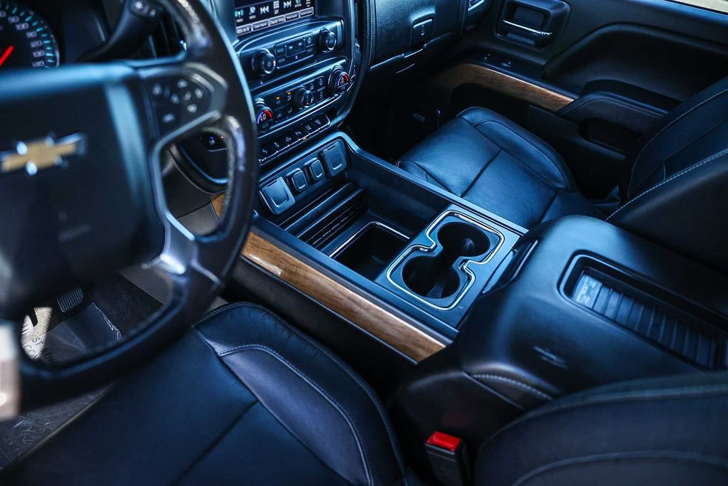 Used 2018 Chevrolet Silverado 3500 LTZ w/ Duramax Plus Package image 32