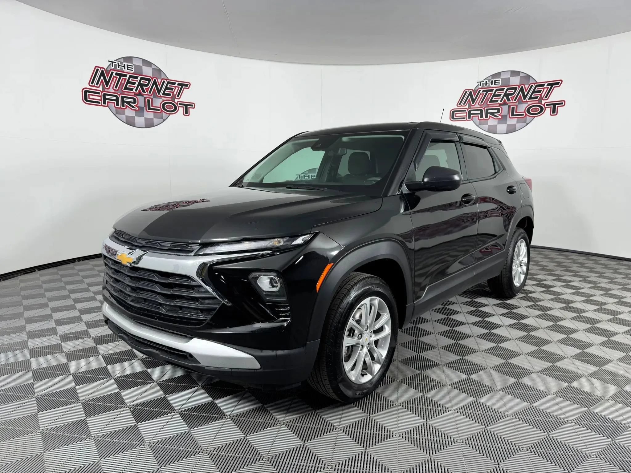 Used 2026 Chevrolet TrailBlazer LS w/ LS Convenience Package AWD/4WD image 3
