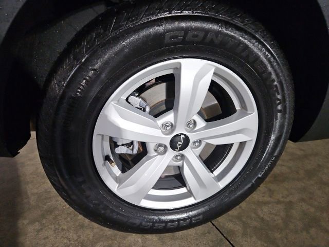 Used 2025 Kia Sorento LX image 24