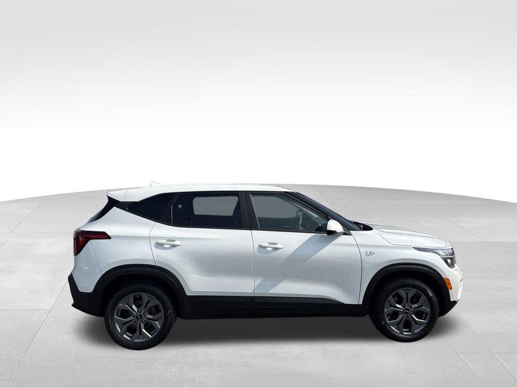Certified 2024 Kia Seltos LX AWD/4WD image 6