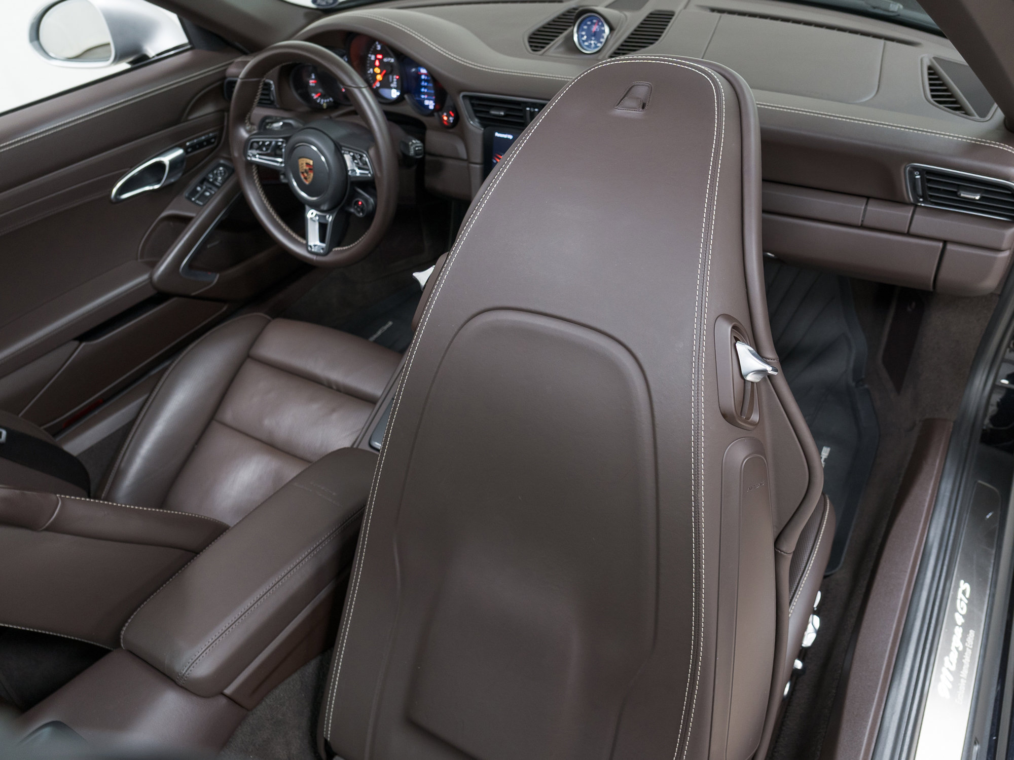 Certified 2019 Porsche 911 Targa 4 GTS image 36