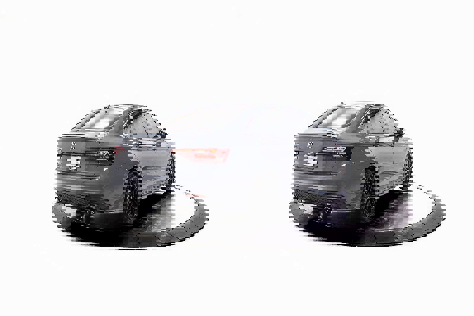 Used 2024 Volkswagen Jetta GLI 40th Anniversary Edition image 7