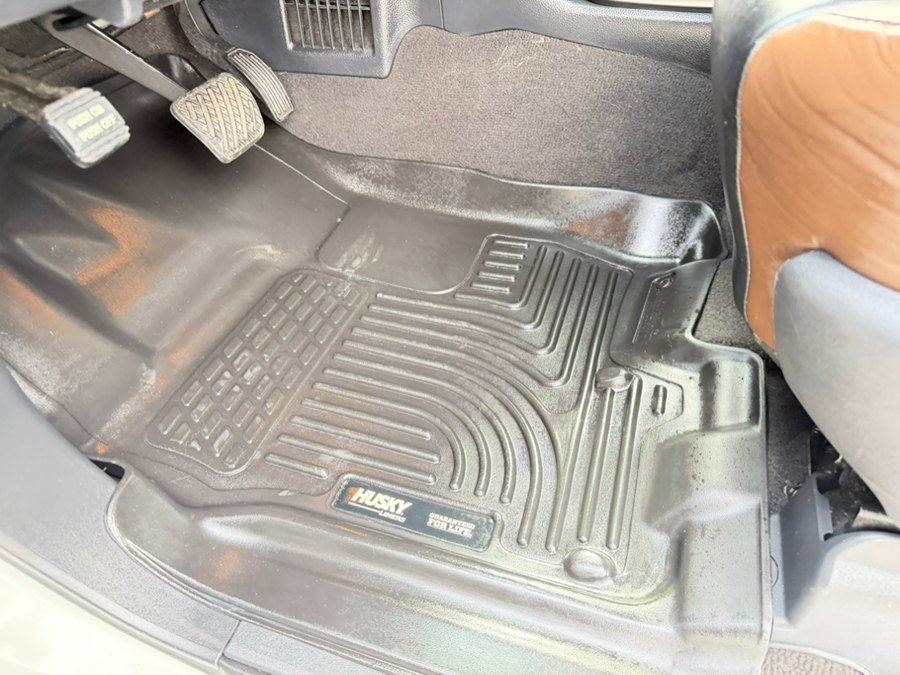 Used 2017 Nissan Titan Platinum Reserve RWD image 23