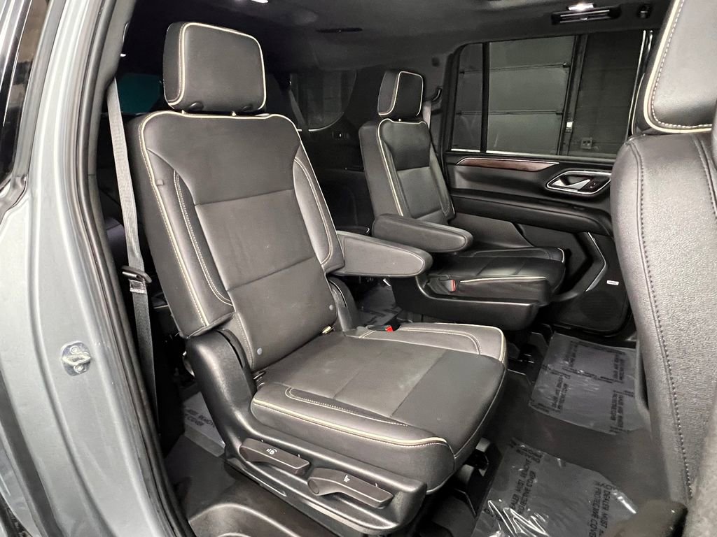 Used 2023 Chevrolet Suburban Premier AWD/4WD image 26