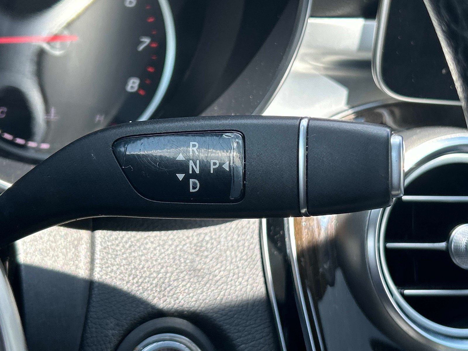Used 2019 Mercedes-Benz C 300 4MATIC Sedan image 31