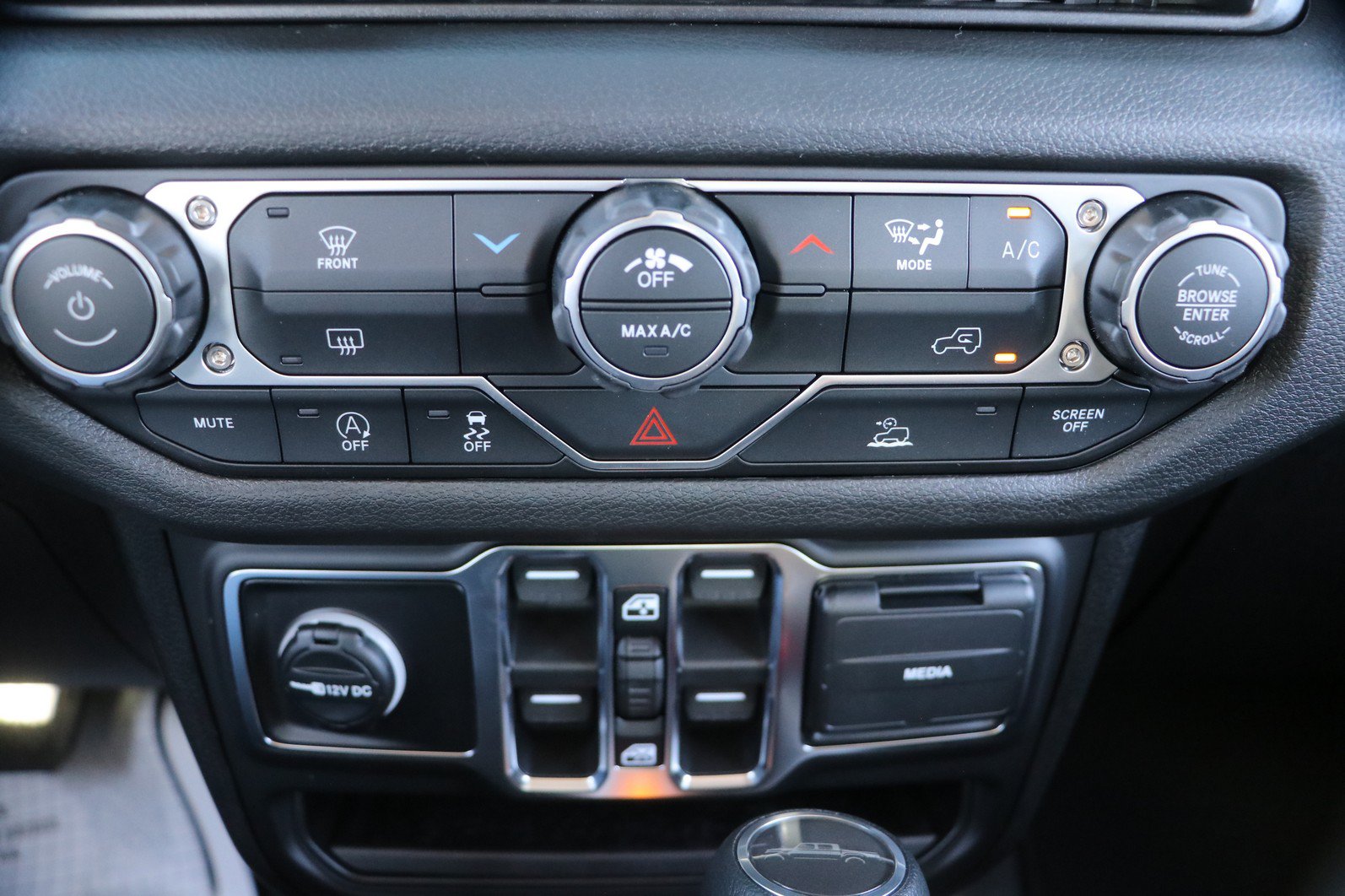 New 2026 Jeep Gladiator Sport AWD/4WD image 21