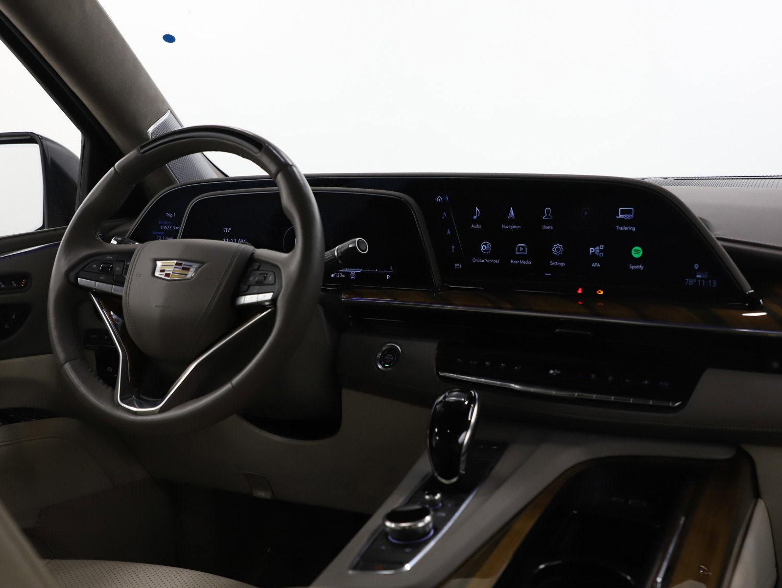 Used 2024 Cadillac Escalade ESV Sport Platinum w/ LPO, ONYX Package image 16