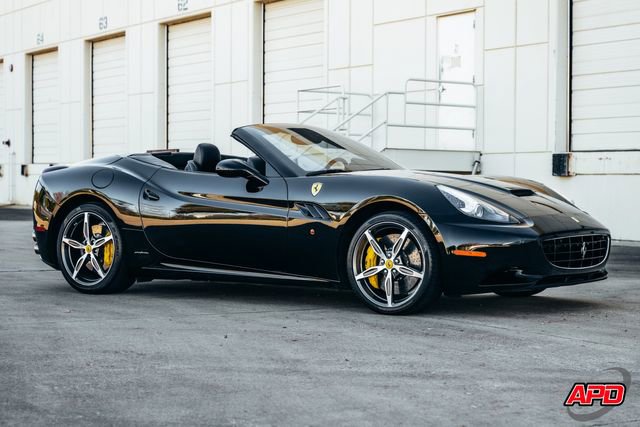 Used 2014 Ferrari California image 64