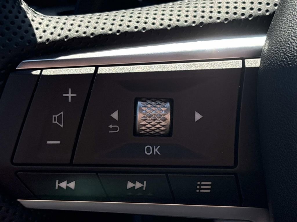 New 2026 Mitsubishi Outlander SEL FWD image 25