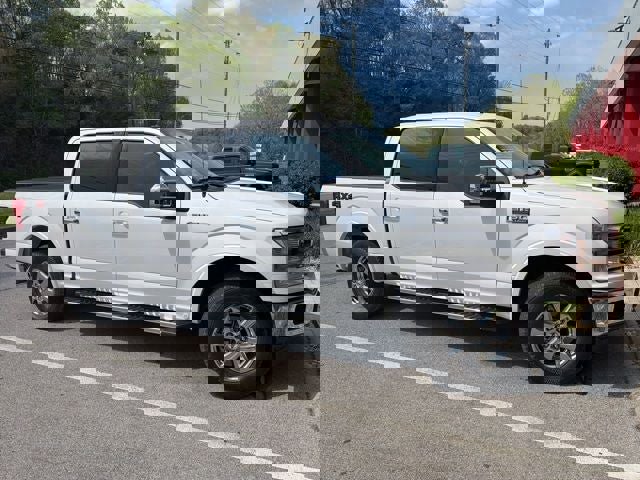 Used 2019 Ford F150 Lariat w/ Equipment Group 502A Luxury image 11