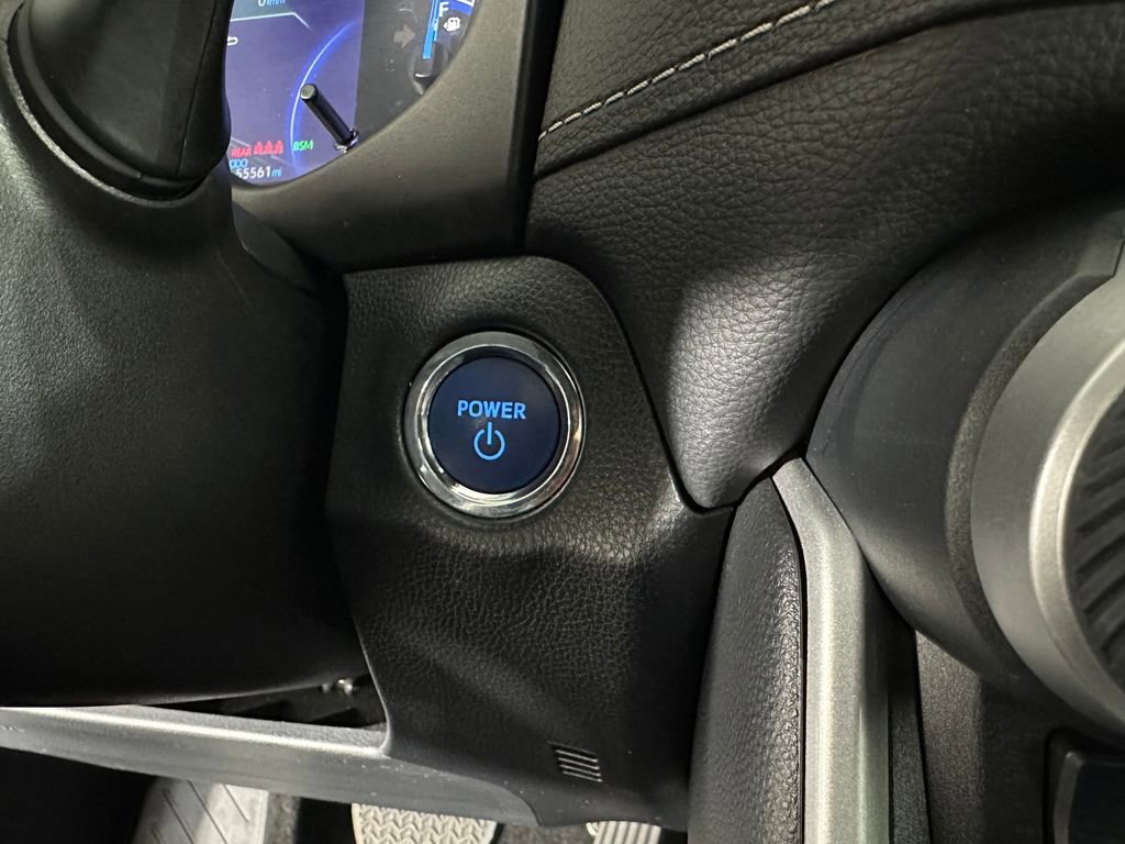 Used 2022 Toyota RAV4 Limited AWD/4WD image 16